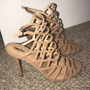 Mossimo nude heels